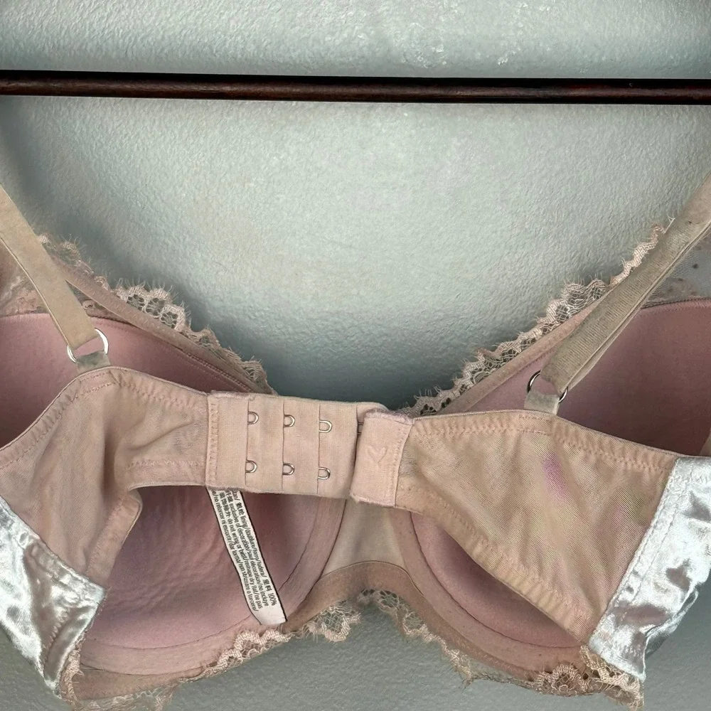 Victoria's Secret‎ Dream Angels 32DD Pink Lace Lined Demi Underwire Bra